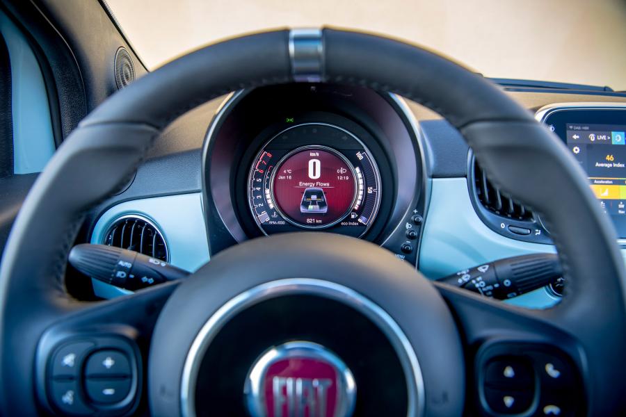 Панель приборов Fiat 500 Hybrid Launch Edition (312) 2020 года  (WW) (фото 8 из 62)